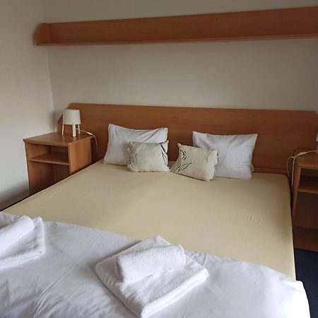 Hotel Jestrabi Černá v Pošumaví Buitenkant foto