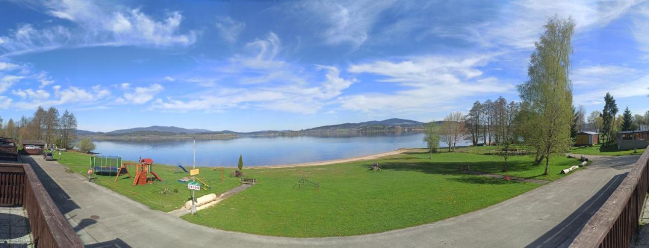 Hotel Jestrabi Černá v Pošumaví Buitenkant foto