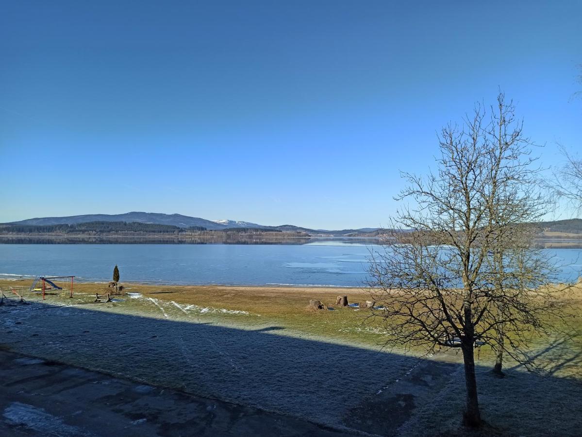 Hotel Jestrabi Černá v Pošumaví Buitenkant foto